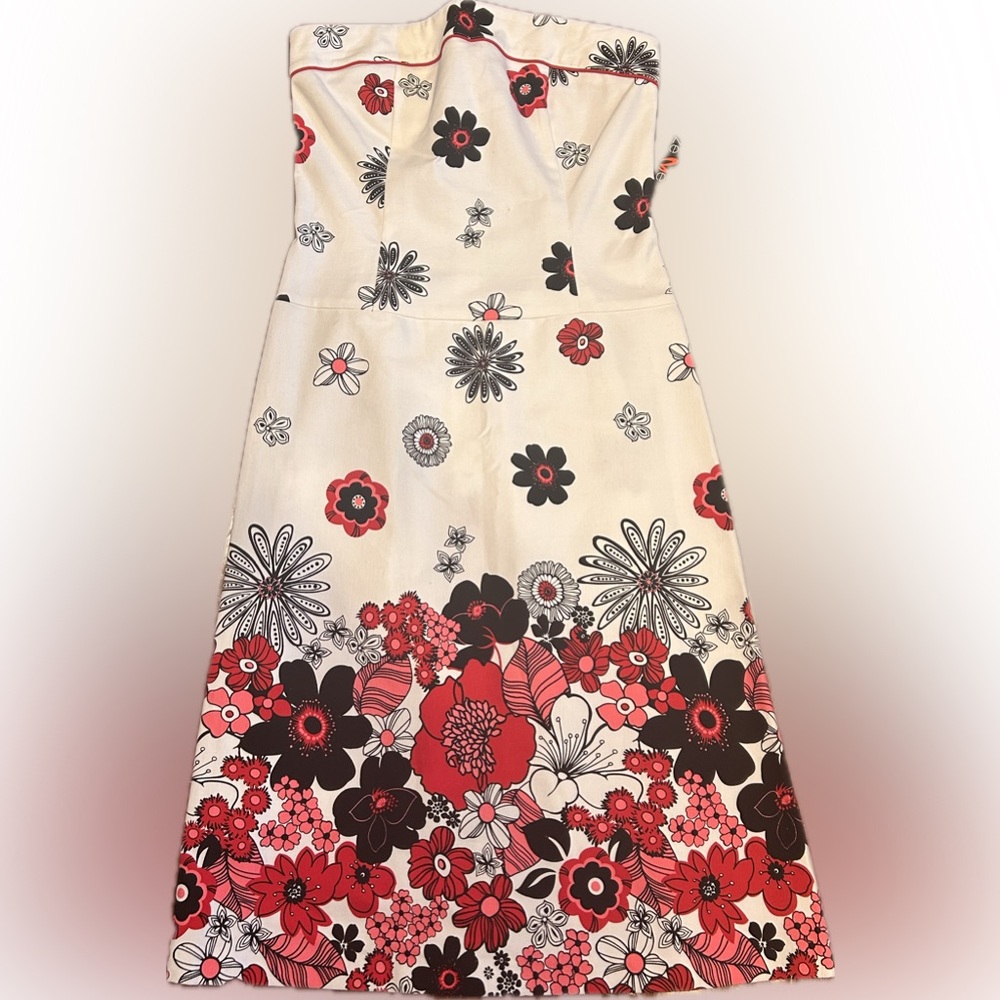 Teeze Me bold floral strapless White/black/red/pink artsy mini Dress size 3